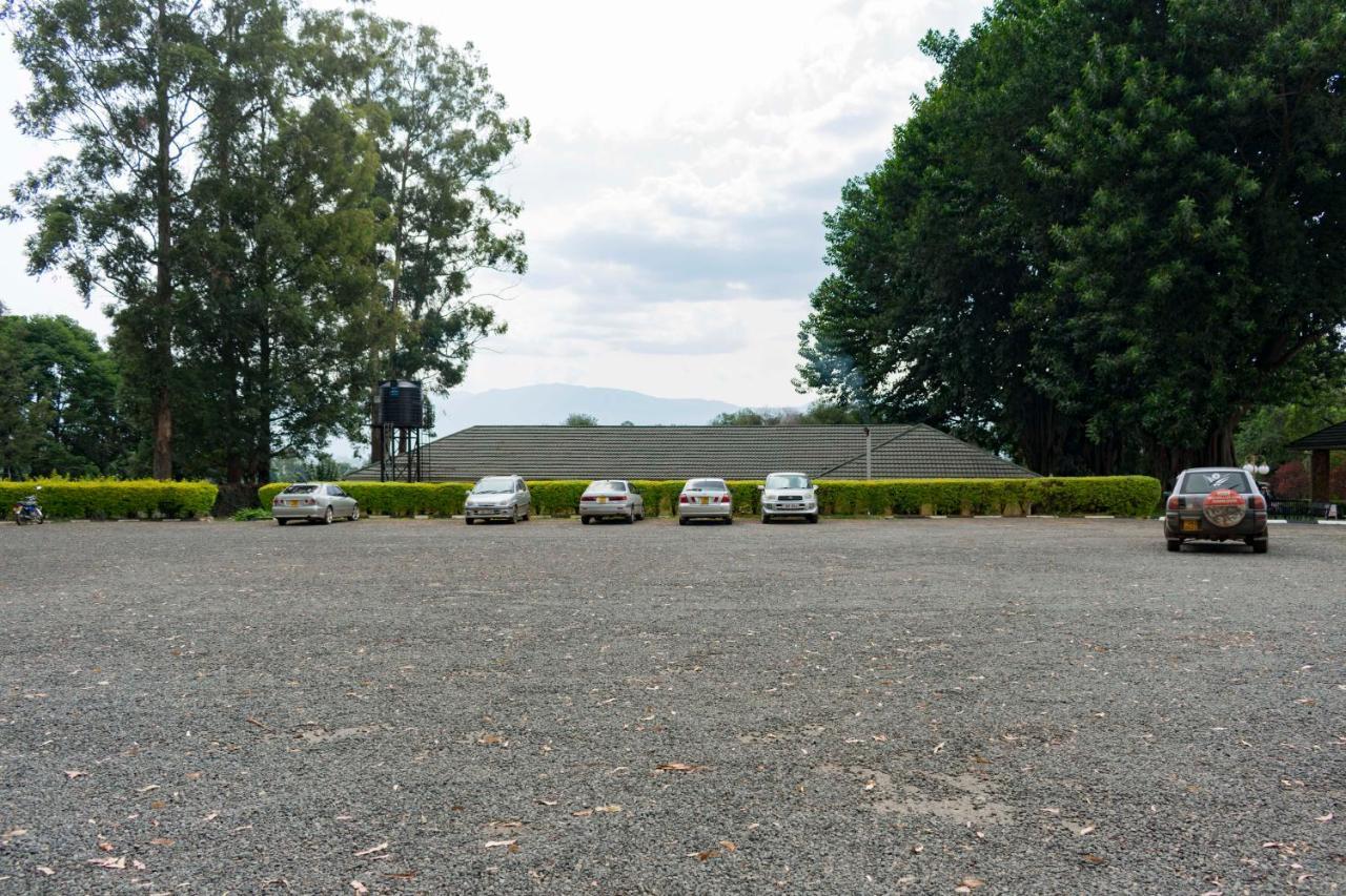 Mountains Of The Moon Hotel Fort Portal Exterior foto