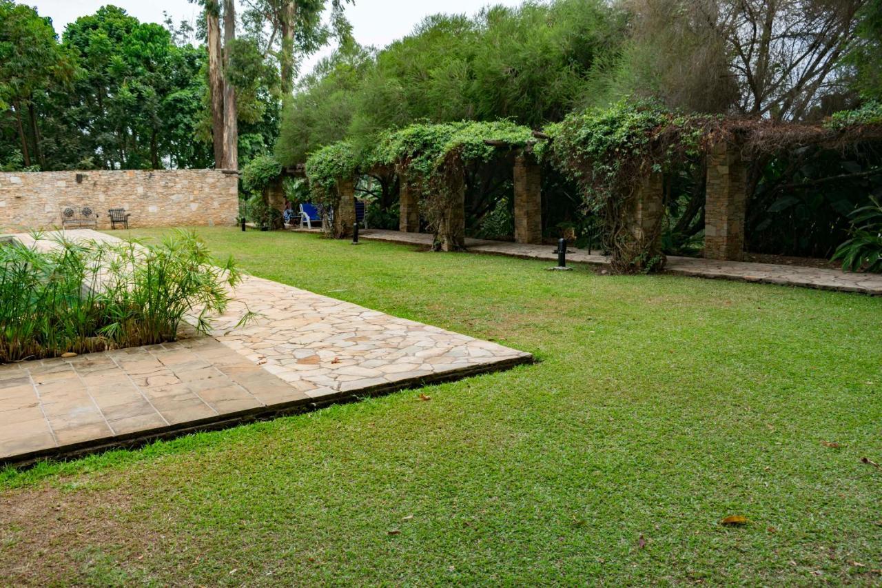 Mountains Of The Moon Hotel Fort Portal Exterior foto
